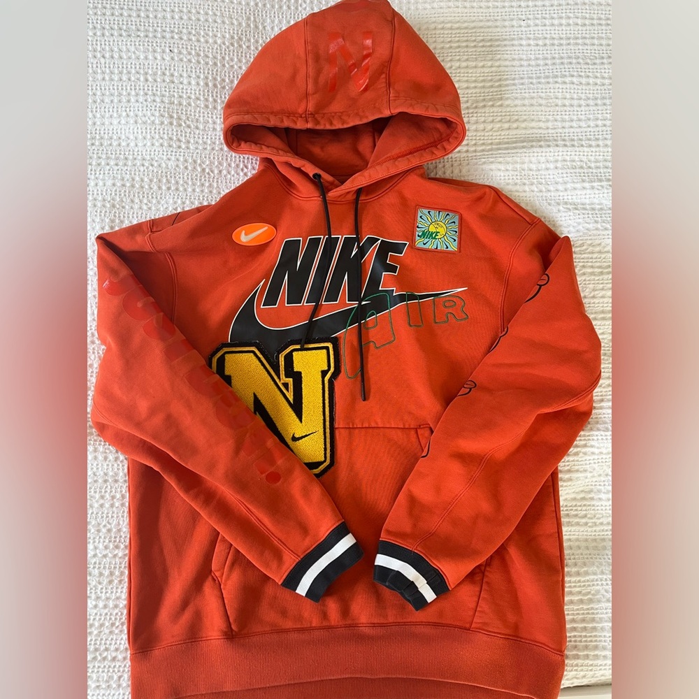 NIKE HOODIE